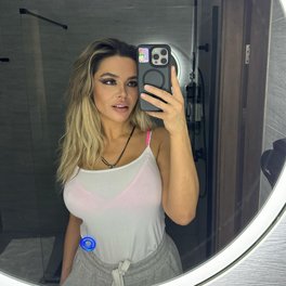Карина Зверева