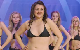Анна Уколова
