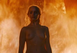 Эмилия Кларк (Emilia Clarke)